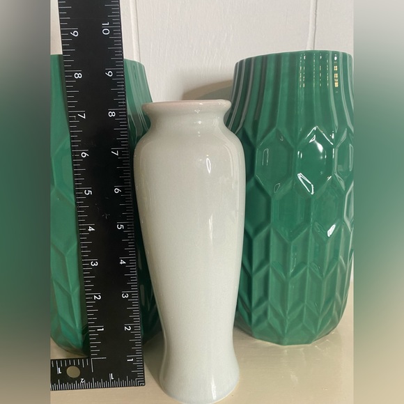 Sets Of 3 Glasses Vases. - Picture 3 of 4